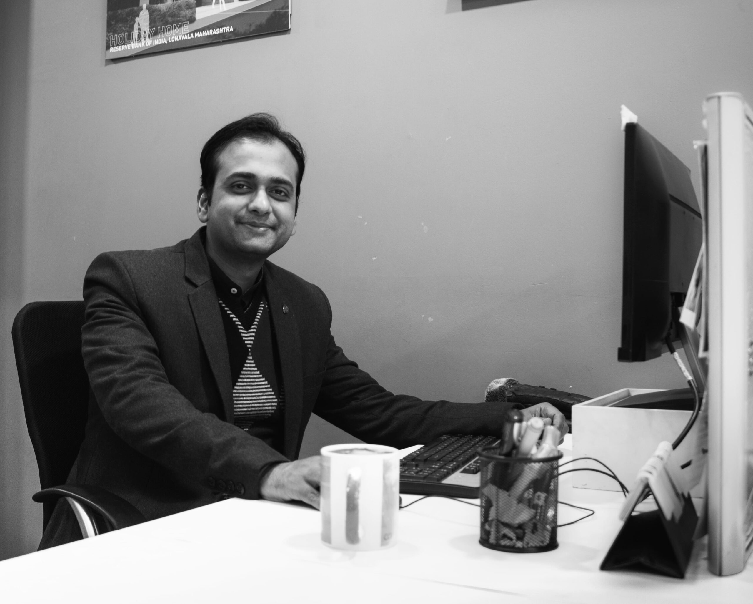 eishan bw 1 scaled.jpg